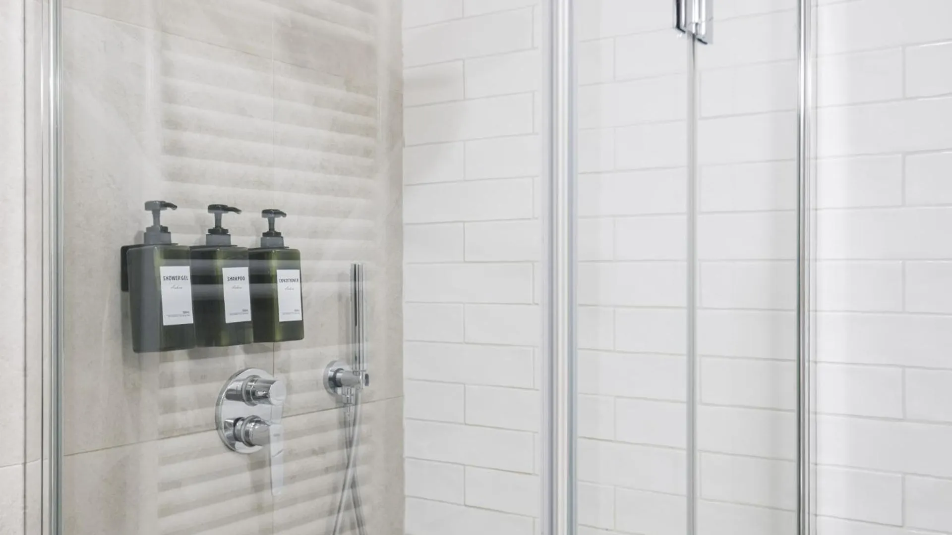 Easylife - Eleganza E Comfort In Loreto Milan Apartment