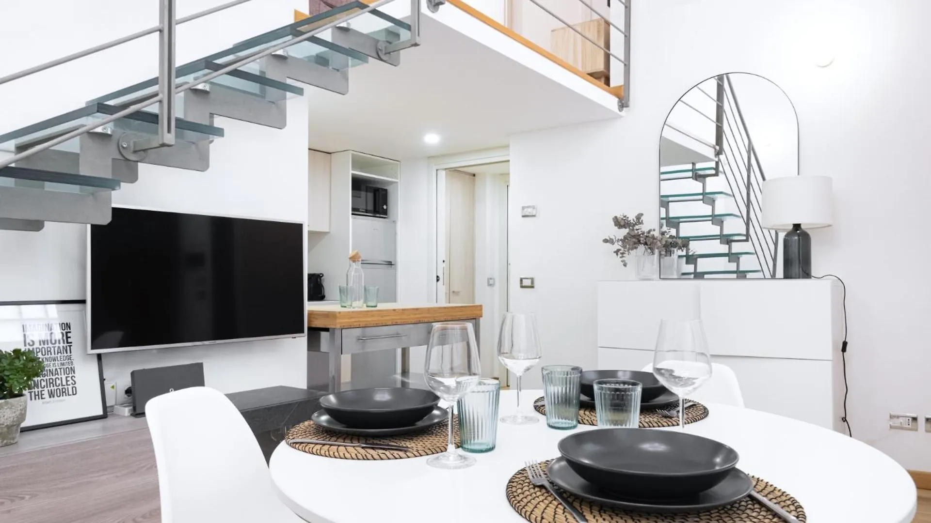 Easylife - Eleganza E Comfort In Loreto Milan Italy